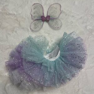 Baby tutu and wings for pictures